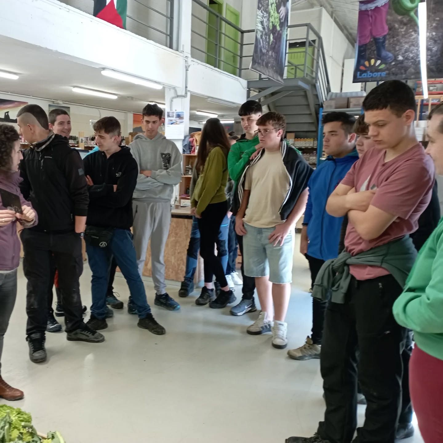 Visita del alumnado de la Escuela Agraria